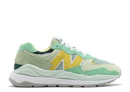 New Balance: Зелёные кроссовки  57/40