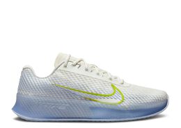 Nike: Бежевые кроссовки  Air Zoom