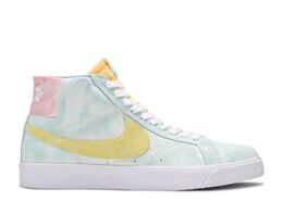 Nike: Светлые кроссовки  Blazer Mid Premium