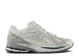 New Balance: Серые кроссовки  1906R