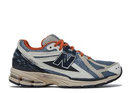 New Balance: Серые кроссовки  1906R