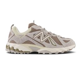 New Balance: Серые кроссовки 