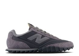 New Balance: Серые кроссовки 