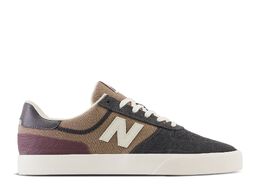 New Balance: Серые кроссовки  272