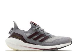 Adidas: Серые кроссовки  Ultraboost 21