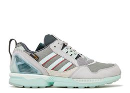 Adidas: Серые кроссовки  ZX