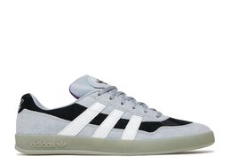 Adidas: Серые кроссовки  X