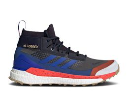 Adidas: Голубые кроссовки  Terrex Free Hiker