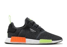 Adidas: Серые кроссовки  NMD_R1