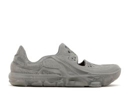 Nike: Серые кроссовки 