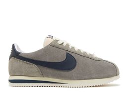 Nike: Серые кроссовки  Cortez