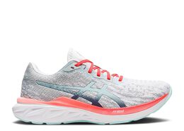 Asics: Серые кроссовки  Dynablast