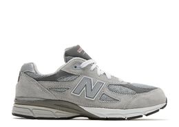 New Balance: Серые кроссовки 