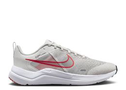 Nike: Светлые кроссовки 