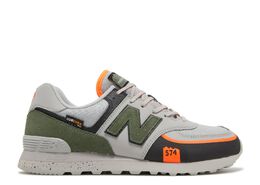 New Balance: Серые кроссовки 