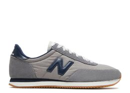 New Balance: Серые кроссовки 