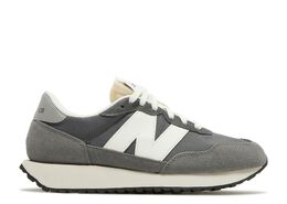 New Balance: Серые кроссовки  237