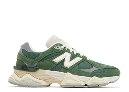 New Balance: Зелёные кроссовки  9060