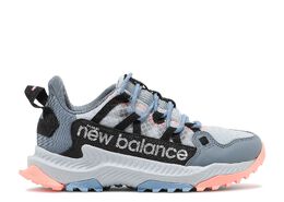 New Balance: Светлые кроссовки  Shando