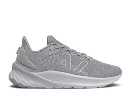 New Balance: Светлые кроссовки  Fresh Foam