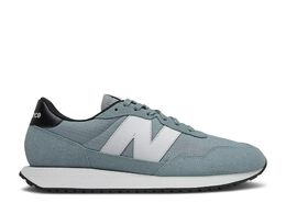 New Balance: Серые кроссовки  237