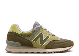 New Balance: Зелёные кроссовки  576