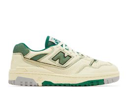 New Balance: Зелёные кроссовки  550