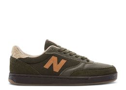 New Balance: Зелёные кроссовки  440