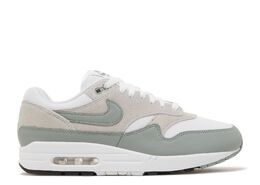 Nike: Зелёные кроссовки  Air Max 1