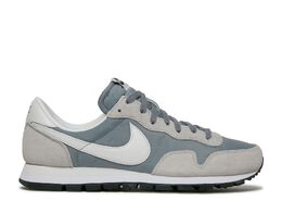 Nike: Серые кроссовки  Air Pegasus 83