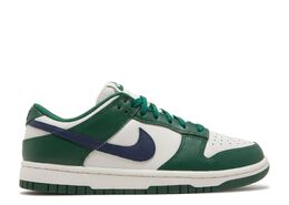 Nike: Зелёные кроссовки  Dunk Low