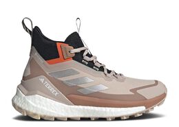 Adidas: Розовые кроссовки  Terrex Free Hiker