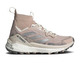 Adidas: Розовые кроссовки  Terrex Free Hiker