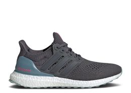 Adidas: Розовые кроссовки  UltraBoost