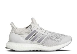 Adidas: Серые кроссовки  UltraBoost