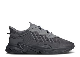 Adidas: Чёрные кроссовки  Ozweego