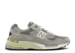 New Balance: Серые кроссовки  992