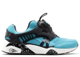 PUMA: Синие кроссовки  Disc Blaze