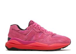 New Balance: Розовые кроссовки  57/40