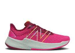 New Balance: Розовые кроссовки  FuelCell