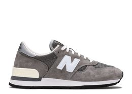 New Balance: Серые кроссовки 