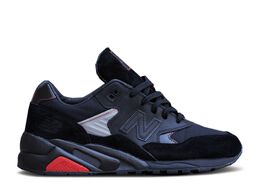 New Balance: Чёрные кроссовки 