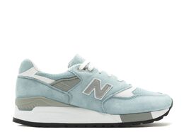 New Balance: Светлые кроссовки 