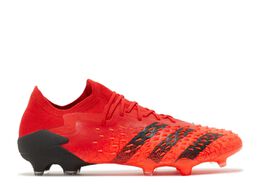 Adidas: Красные кроссовки  Predator