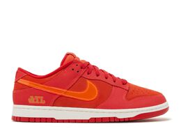 Nike: Красные кроссовки  Dunk Low