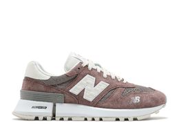 New Balance: Красные кроссовки  1300