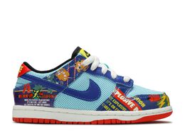 Nike: Красные кроссовки  Dunk Low