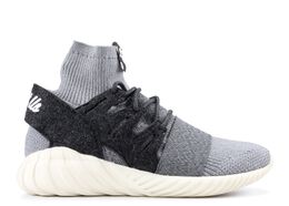 Adidas: Серые кроссовки  Tubular