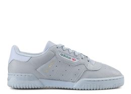 Adidas: Серые кроссовки  Powerphase