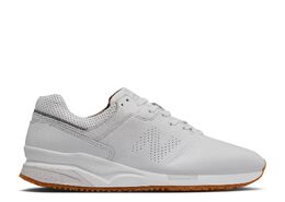 New Balance: Белые кроссовки 
